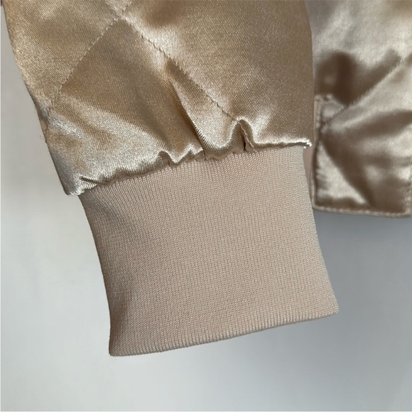 NWOT Dynamite Champagne Bomber Jacket Ribbed Puffer Details & Gold Hardware - XS - Picture 9 of 13